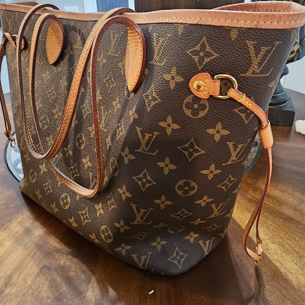 Louis Vuitton: Monogram Neverfull MM Pivoine M41178